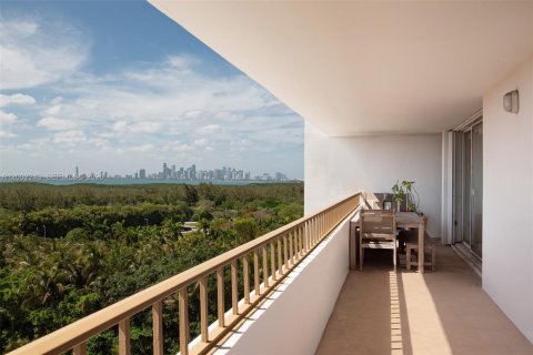 Condo in Key Biscayne, Florida, 3 bedrooms  № 2068116