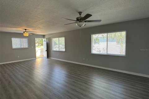 Apartamento en alquiler en New Smyrna Beach, Florida, 3 dormitorios, 145.48 m2 № 1837027 - foto 14