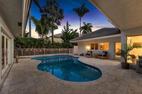 House in Boynton Beach, Florida 5 bedrooms, 296.08 sq.m. № 2173675 - photo 30