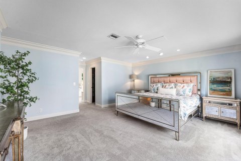 House in Boynton Beach, Florida 5 bedrooms, 296.08 sq.m. № 2173675 - photo 15