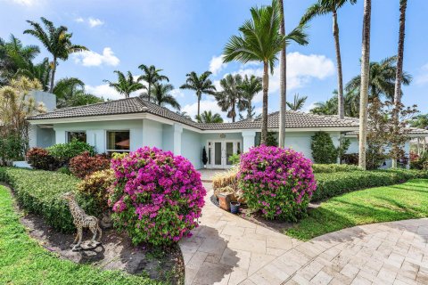 House in Boynton Beach, Florida 5 bedrooms, 296.08 sq.m. № 2173675 - photo 2