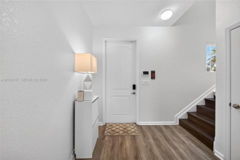 Купить виллу или дом в Хомстед, Флорида 4 спальни, 230.3м2, № 2421220 - фото 7