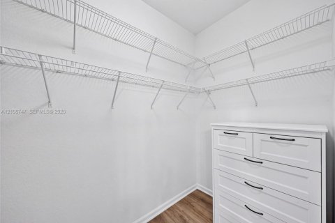 Купить виллу или дом в Хомстед, Флорида 4 спальни, 230.3м2, № 2421220 - фото 24