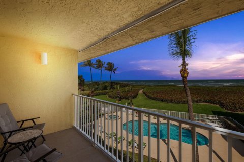 Condo in Fort Pierce, Florida, 2 bedrooms  № 1081387 - photo 1