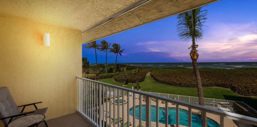 Condo in Fort Pierce, Florida, 2 bedrooms  № 1081387