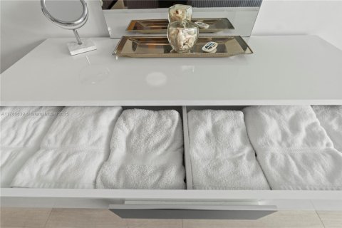 Купить кондоминиум в Майами, Флорида 1 спальня, 76.64м2, № 2034861 - фото 8
