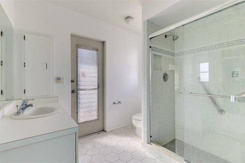 Купить виллу или дом в Сарасота, Флорида 3 комнаты, 168.9м2, № 1810177 - фото 18