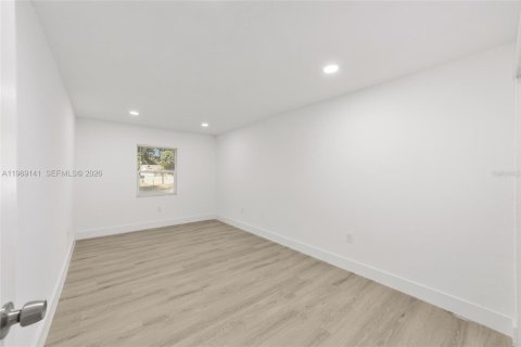 Купить виллу или дом в Окала, Флорида 3 спальни, № 2030002 - фото 7