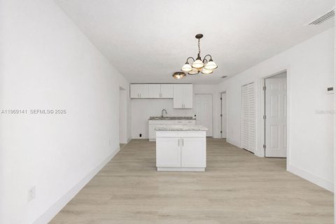 Купить виллу или дом в Окала, Флорида 3 спальни, № 2030002 - фото 5