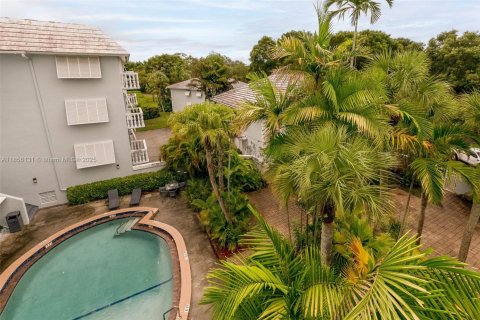 Appartement à louer à Coral Gables, Floride: 1 chambre, 57.04 m2 № 1878558 - photo 13