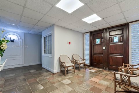 Appartement à louer à Coral Gables, Floride: 1 chambre, 57.04 m2 № 1878558 - photo 17