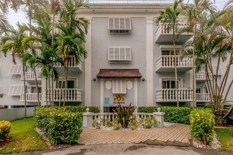 Appartement à louer à Coral Gables, Floride: 1 chambre, 57.04 m2 № 1878558 - photo 2