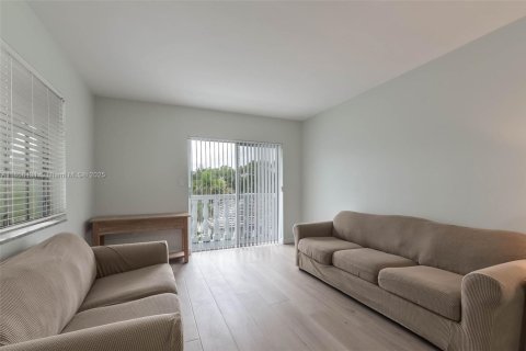 Appartement à louer à Coral Gables, Floride: 1 chambre, 57.04 m2 № 1878558 - photo 10