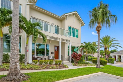Condo in Belleair, Florida, 3 bedrooms  № 1287135 - photo 5