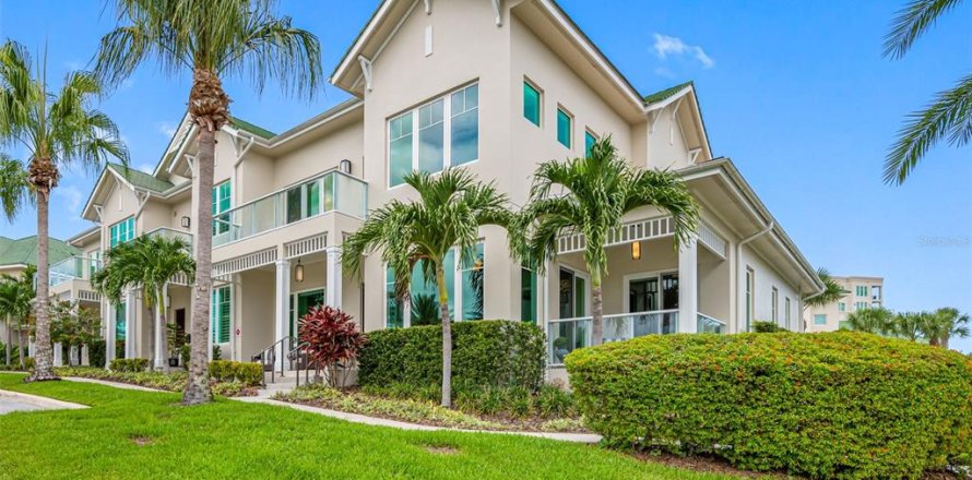 Condo in Belleair, Florida, 3 bedrooms  № 1287135