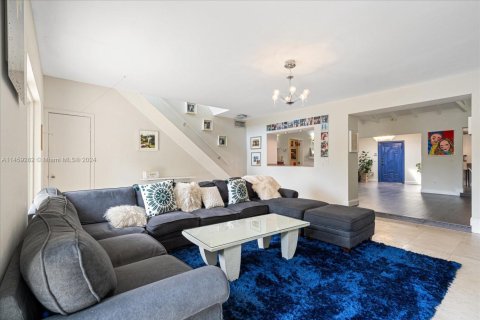 Villa ou maison à vendre à Miami Beach, Floride: 4 chambres, 279.45 m2 № 1963039 - photo 20