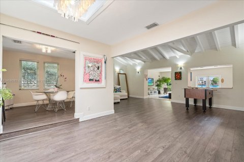 Villa ou maison à vendre à Miami Beach, Floride: 4 chambres, 279.45 m2 № 1963039 - photo 7