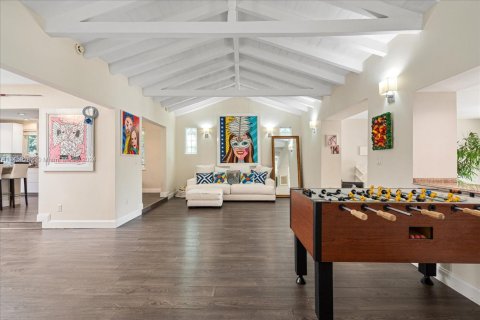 Villa ou maison à vendre à Miami Beach, Floride: 4 chambres, 279.45 m2 № 1963039 - photo 8