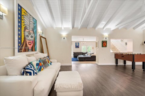 Villa ou maison à vendre à Miami Beach, Floride: 4 chambres, 279.45 m2 № 1963039 - photo 12