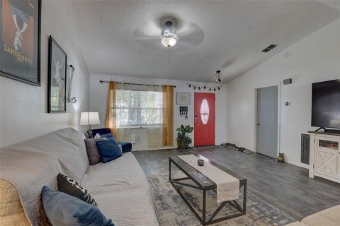 Casa en venta en Spring Hill, Florida, 3 dormitorios, 133.59 m2 № 1807954 - foto 9