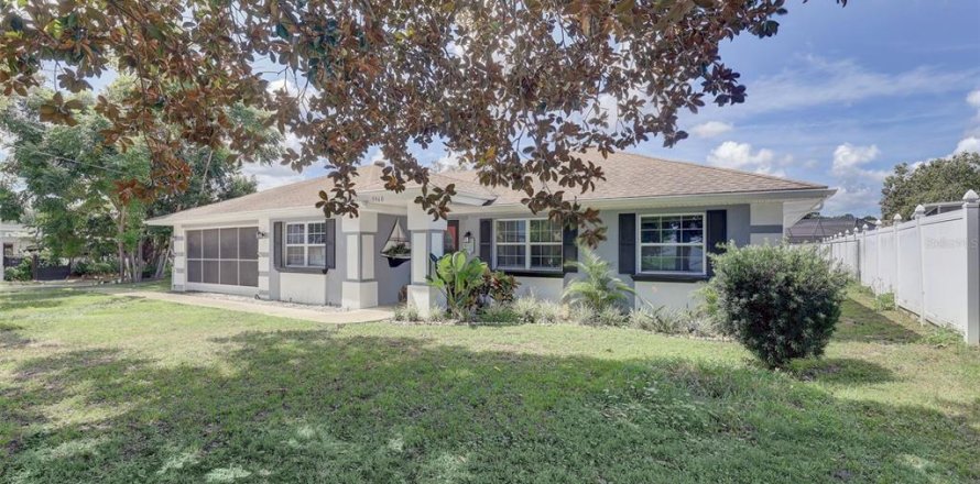 Casa en Spring Hill, Florida 3 dormitorios, 133.59 m2 № 1807954