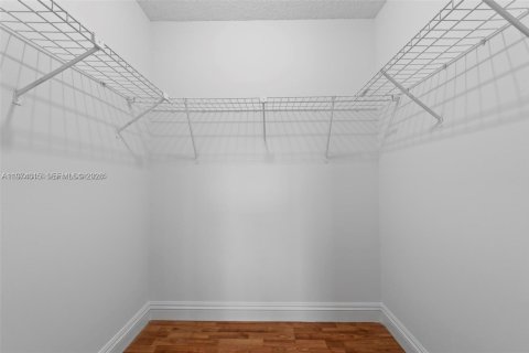 Купить кондоминиум в Майами, Флорида 2 спальни, 80.55м2, № 2045975 - фото 15