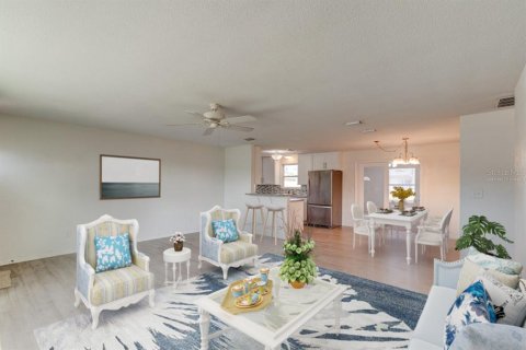 House in Ormond Beach, Florida 3 bedrooms, 138.61 sq.m. № 1833391 - photo 3