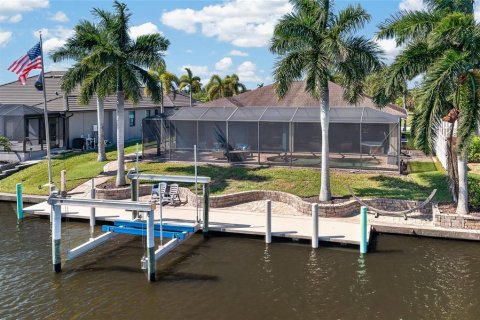 Villa ou maison à vendre à Port Charlotte, Floride: 3 chambres, 191.66 m2 № 2425686 - photo 3