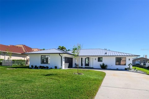 Villa ou maison à Punta Gorda, Floride 3 chambres, 207.54 m2 № 2417075