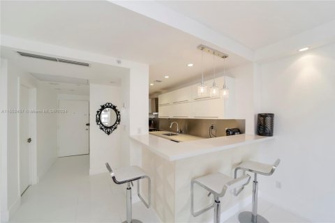 Condominio en alquiler en Miami Beach, Florida, 49.24 m2 № 1961991 - foto 8