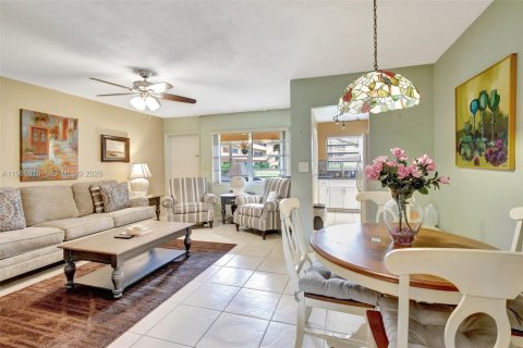 Condominio en venta en Hollywood, Florida, 1 dormitorio, 66.89 m2 № 2028894 - foto 7