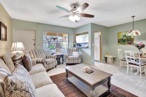Condominio en venta en Hollywood, Florida, 1 dormitorio, 66.89 m2 № 2028894 - foto 10