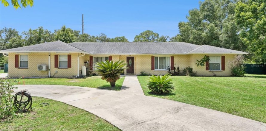 Villa ou maison à Kissimmee, Floride 5 chambres, 235.23 m2 № 2202461