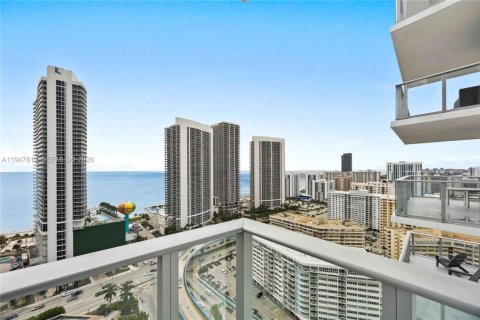 Condominio en venta en Hollywood, Florida, 2 dormitorios, 98.01 m2 № 2004106 - foto 11