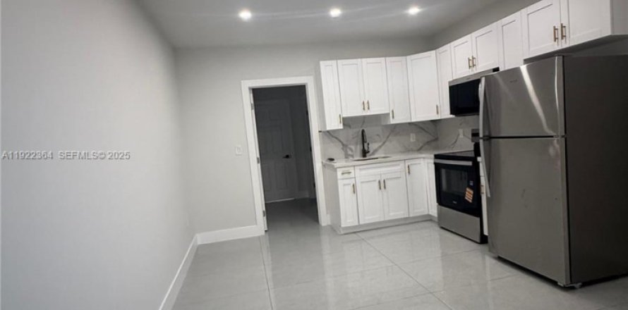 Appartement à Miami Beach, Floride 1 chambre, 812.52 m2 № 1976876