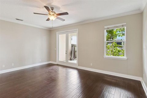Commercial property in Orlando, Florida 6 bedrooms, 290.04 sq.m. № 2258813 - photo 10