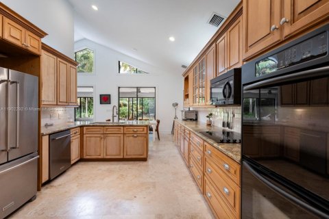Villa ou maison à vendre à Pinecrest, Floride: 4 chambres, 326.64 m2 № 1953922 - photo 13
