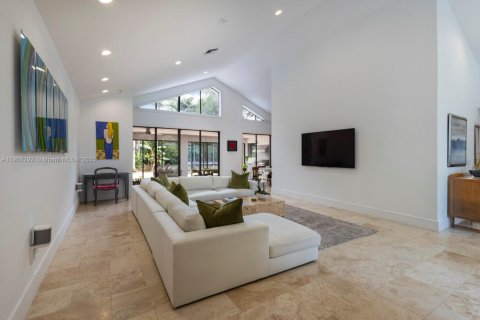 Villa ou maison à vendre à Pinecrest, Floride: 4 chambres, 326.64 m2 № 1953922 - photo 6
