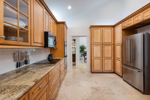 Villa ou maison à vendre à Pinecrest, Floride: 4 chambres, 326.64 m2 № 1953922 - photo 12
