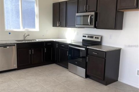 House in Bradenton, Florida 4 bedrooms, 158.58 sq.m. № 1904447 - photo 5