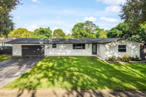 Copropriété à louer à Plantation, Floride: 4 chambres, 151.8 m2 № 1945343 - photo 4