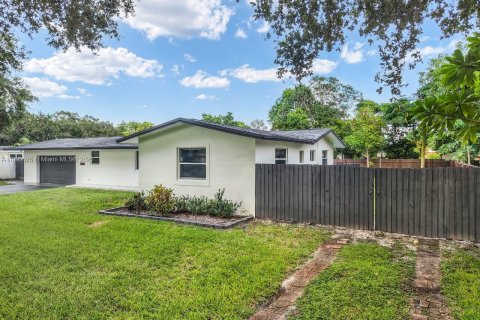 Copropriété à louer à Plantation, Floride: 4 chambres, 151.8 m2 № 1945343 - photo 6