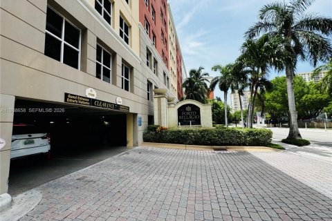 Copropriété à louer à Sunny Isles Beach, Floride: 2 chambres, 103.68 m2 № 1997184 - photo 28