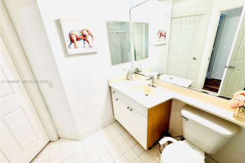 Copropriété à louer à Sunny Isles Beach, Floride: 2 chambres, 103.68 m2 № 1997184 - photo 15