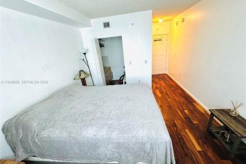 Copropriété à louer à Sunny Isles Beach, Floride: 2 chambres, 103.68 m2 № 1997184 - photo 12