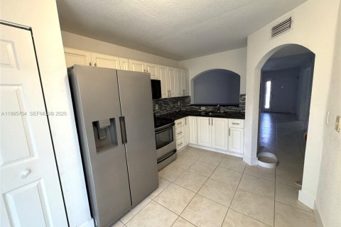 Copropriété à louer à Homestead, Floride: 2 chambres, 76.37 m2 № 2047251 - photo 11