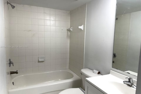 Copropriété à louer à Homestead, Floride: 2 chambres, 76.37 m2 № 2047251 - photo 9