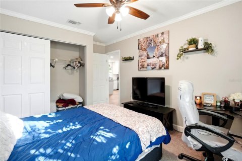 Commercial property in Saint Petersburg, Florida 4 bedrooms, 177.26 sq.m. № 2223652 - photo 10
