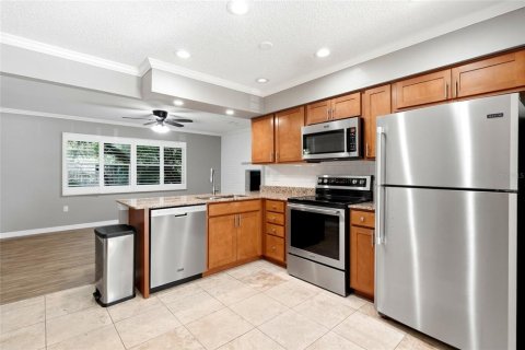 Commercial property in Saint Petersburg, Florida 4 bedrooms, 177.26 sq.m. № 2223652 - photo 30