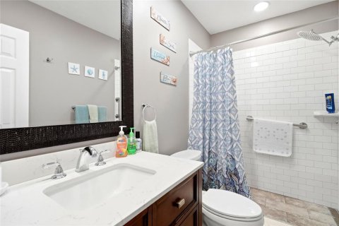 Commercial property in Saint Petersburg, Florida 4 bedrooms, 177.26 sq.m. № 2223652 - photo 14